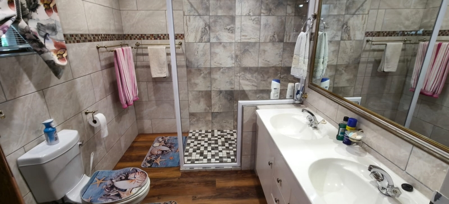 3 Bedroom Property for Sale in Protea Park North West